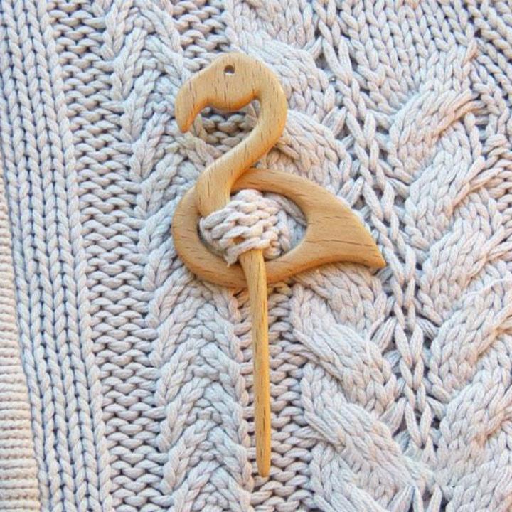 lusailstore - wooden animal brooches