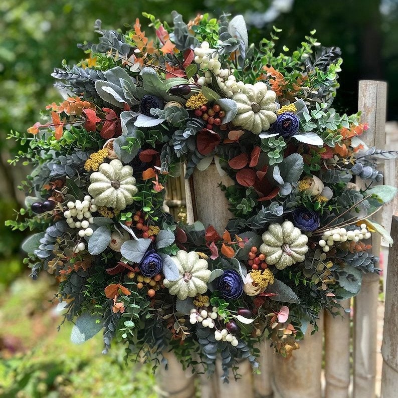 lusailstore - White Pumpkins Ranunculus Wreath