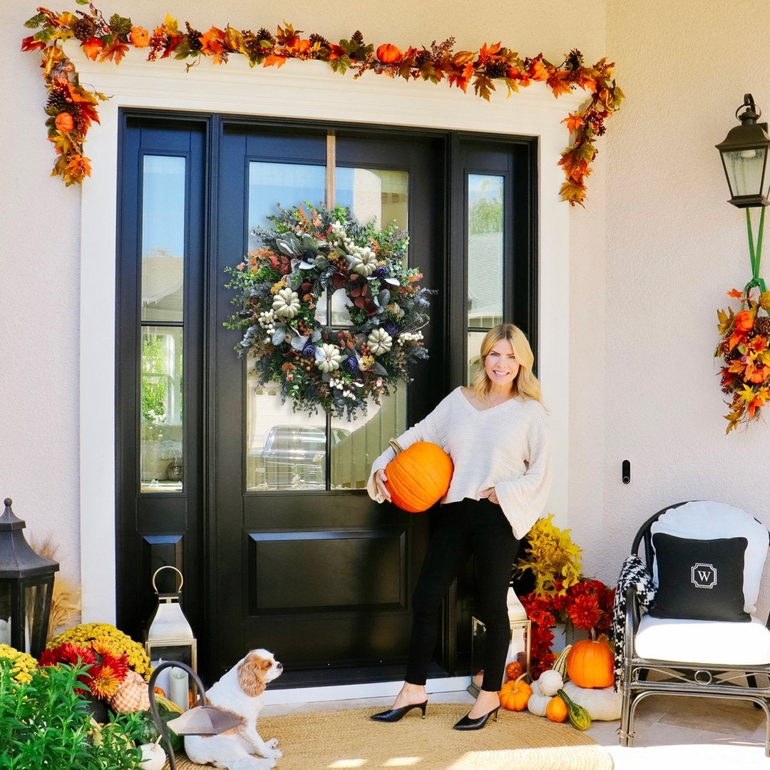 lusailstore - White Pumpkins Ranunculus Wreath