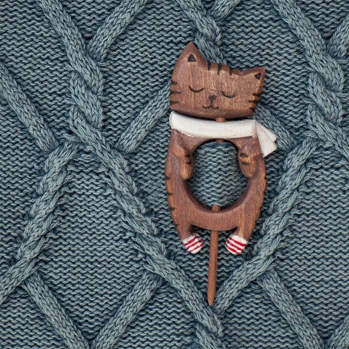 lusailstore - wooden animal brooches