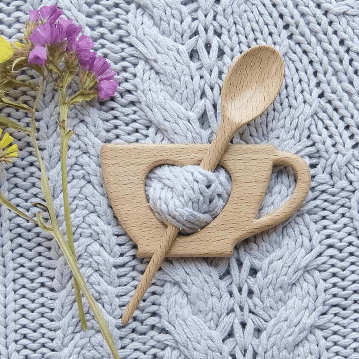 lusailstore - wooden animal brooches