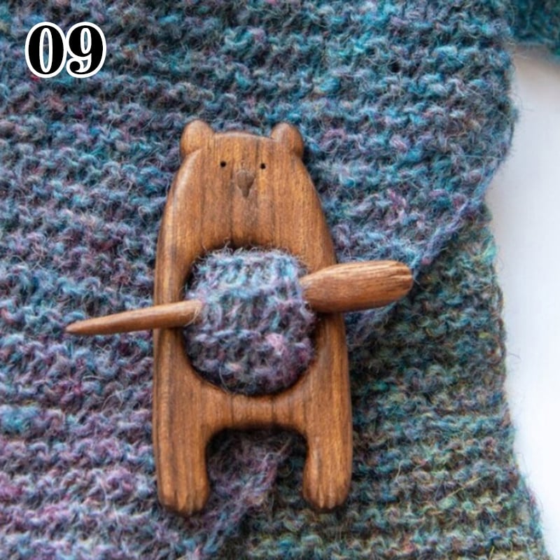 lusailstore - wooden animal brooches