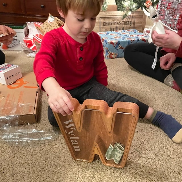 lusailstore - wooden letter piggy banks