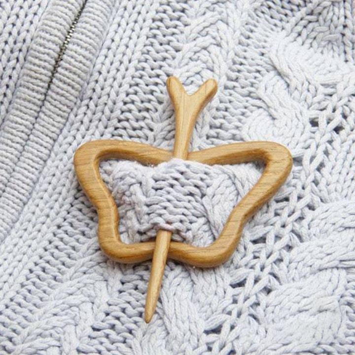 lusailstore - wooden animal brooches