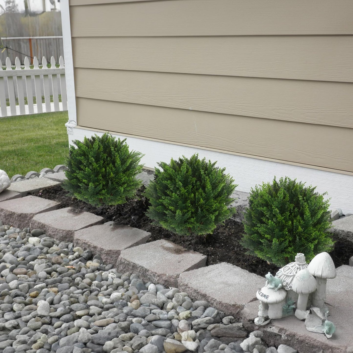 lusailstore - Artificial cedar topiary tree with ground stakes