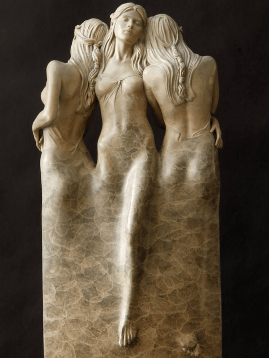 lusailstore - Sculpture of Three Goddess Embracing