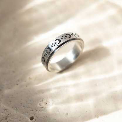 lusailstore - Moon and Stars Rotating Ring