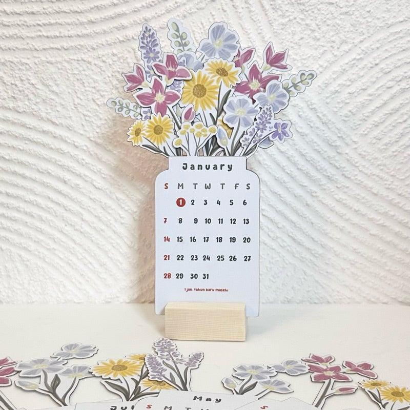 lusailstore - 2025 Bloomy Flowers Desk Calendar