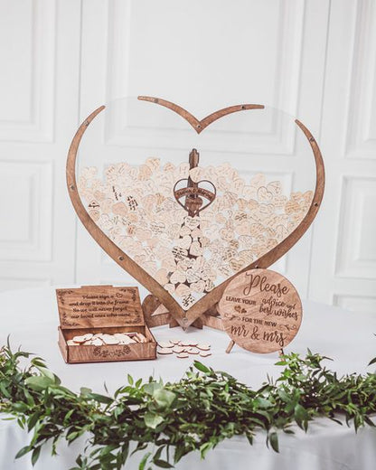 lusailstore - wooden heart guest book