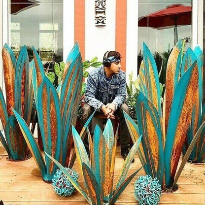 lusailstore- Waterproof Solar Garden Agave