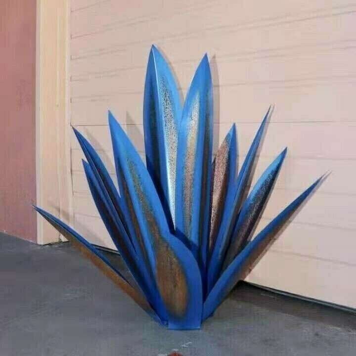 lusailstore- Waterproof Solar Garden Agave