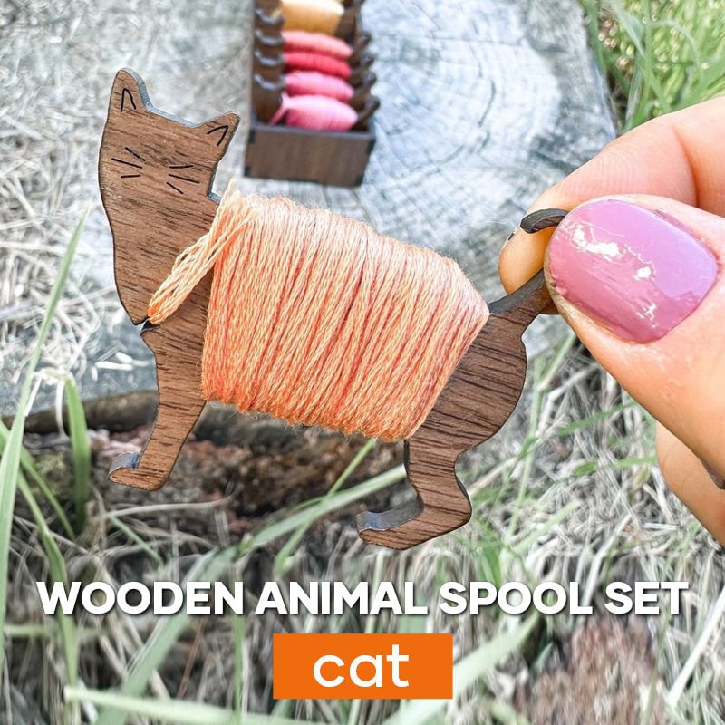 lusailstore - Wooden Animal Bobbin Set