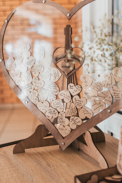 lusailstore - wooden heart guest book